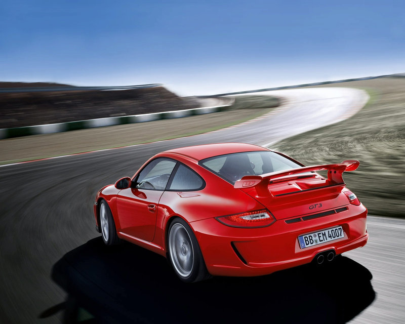 Illustration for article titled 2010 Porsche 911 GT3: Santa's 435 HP Sleigh